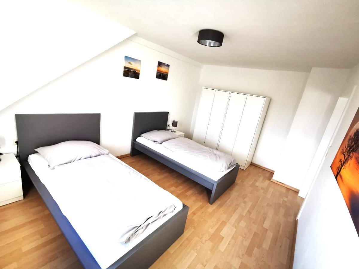 Zentral Und Ruhig In Chemnitz Apartment Exterior photo