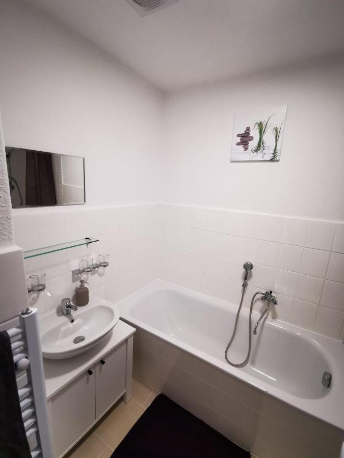 Zentral Und Ruhig In Chemnitz Apartment Exterior photo